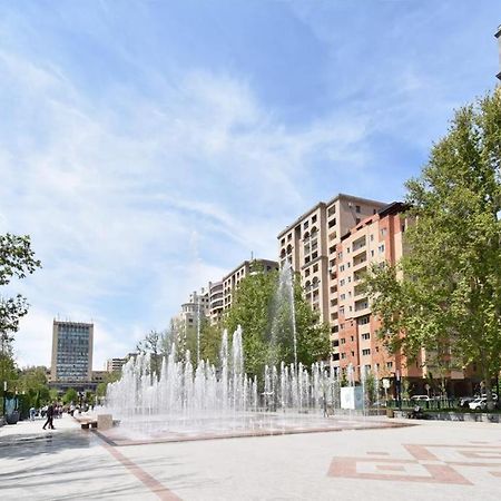 74/3New Building In The Center Of The Capital Apartment Yerevan Exterior photo